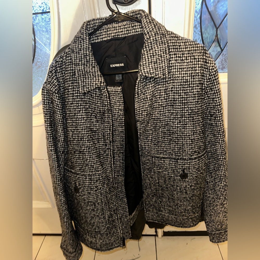 Only been worn twice! Wool and polyester blend.